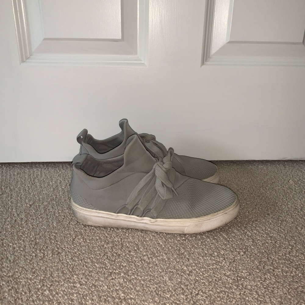 Steve Madden sneakers